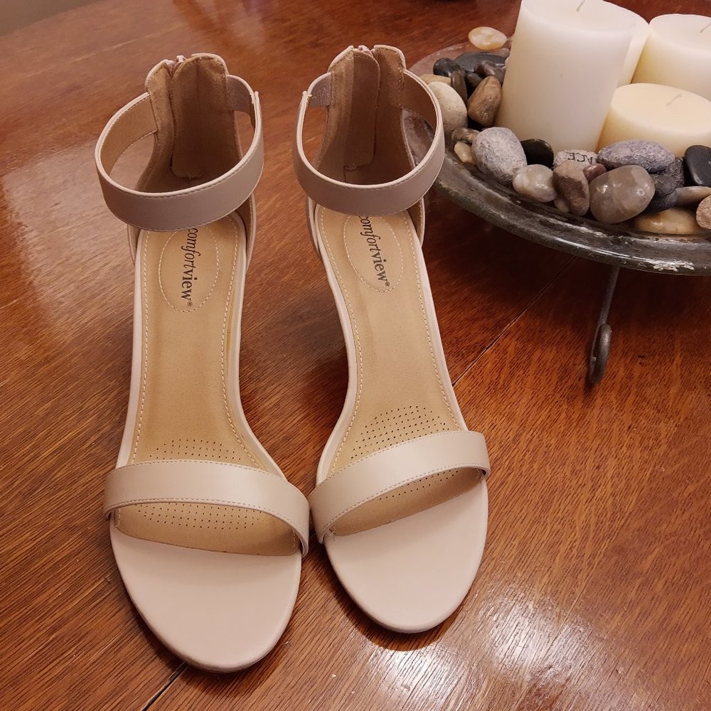 Size 10 WIDE Nude Strappy Sandal-NEW